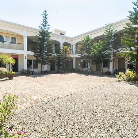 Davao City Oyo 162 The West Inn מראה חיצוני תמונה