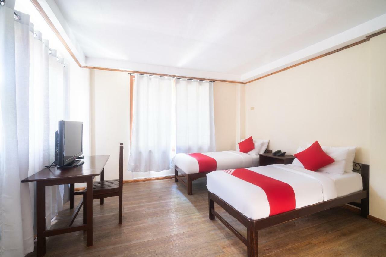 Davao City Oyo 162 The West Inn מראה חיצוני תמונה
