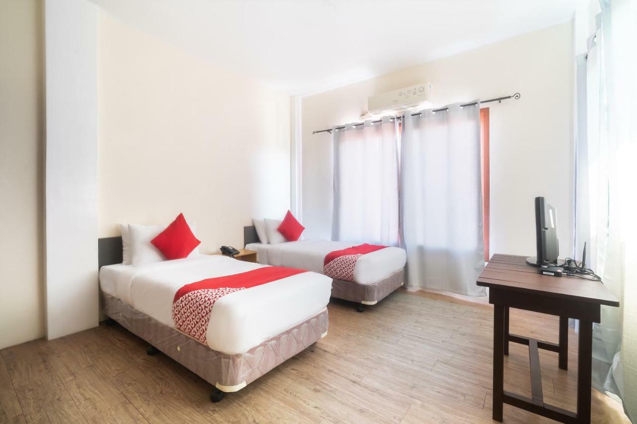 Davao City Oyo 162 The West Inn מראה חיצוני תמונה